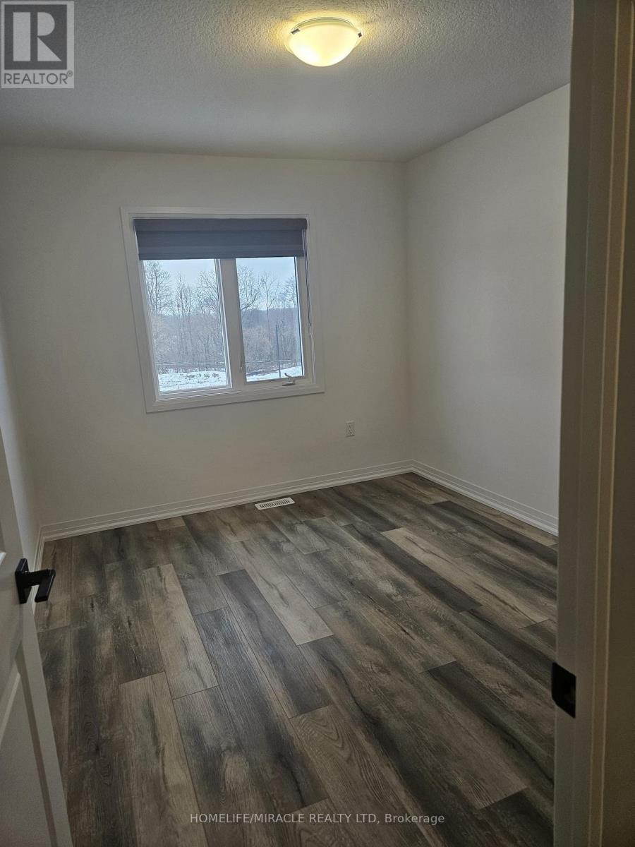 88 Gort Avenue, Brant, Ontario  N3L 3K2 - Photo 8 - X12663784