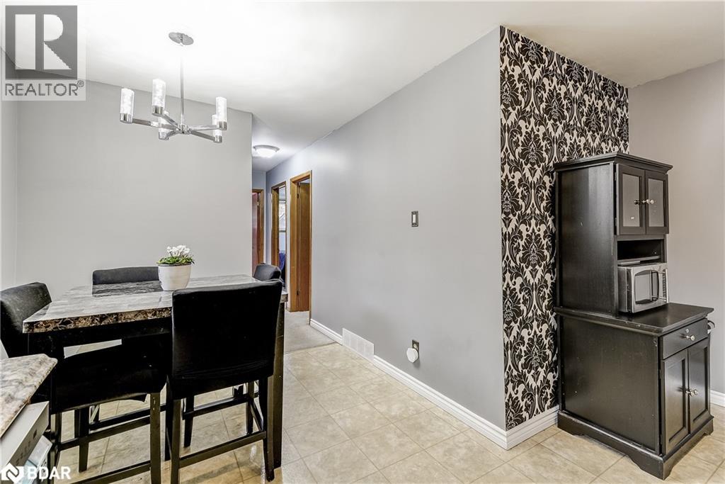 211 East 8th Street, Hamilton, Ontario  L9A 3L7 - Photo 14 - 40785299