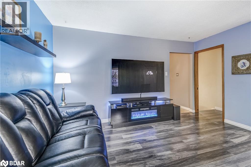 211 East 8th Street, Hamilton, Ontario  L9A 3L7 - Photo 10 - 40785299