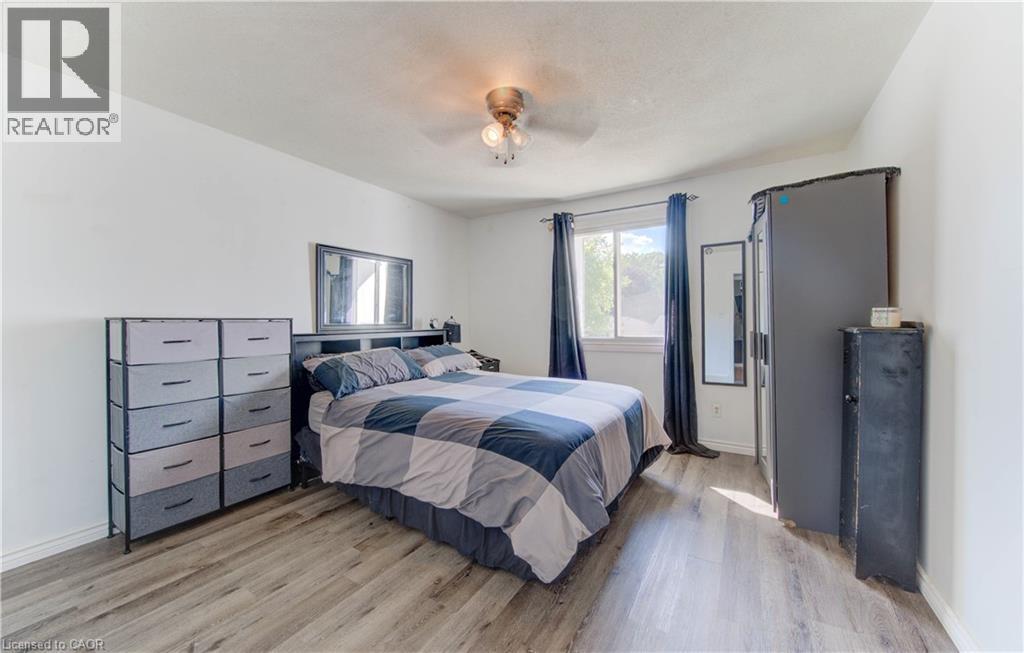 320 Country Hill Drive, Kitchener, Ontario  N2E 2C2 - Photo 21 - 40785658