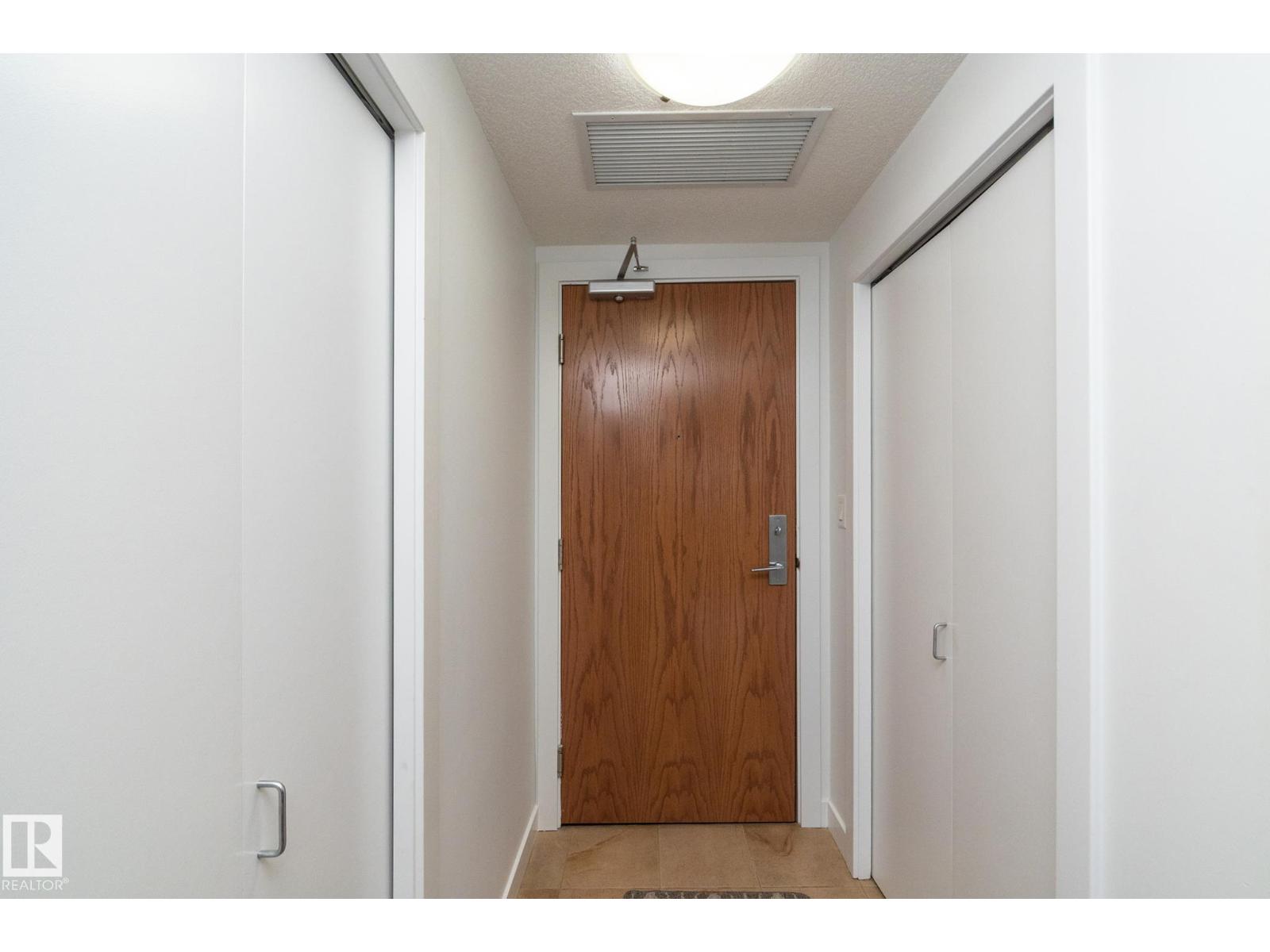 #505 10055 118 St Nw, Edmonton, Alberta T5K 0C1 - Photo 4 - E4467327