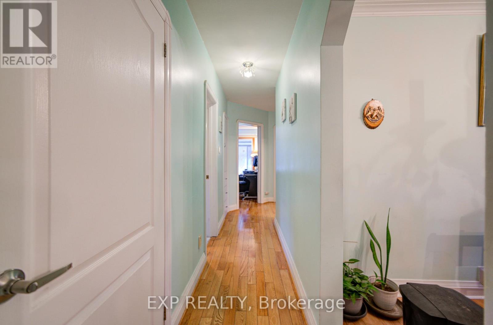 63 Midland Avenue, Toronto, Ontario  M1N 3Z8 - Photo 13 - E12663556