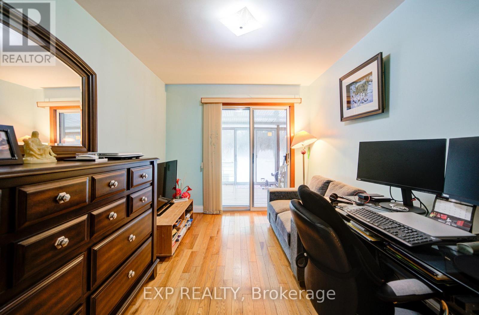 63 Midland Avenue, Toronto, Ontario  M1N 3Z8 - Photo 17 - E12663556