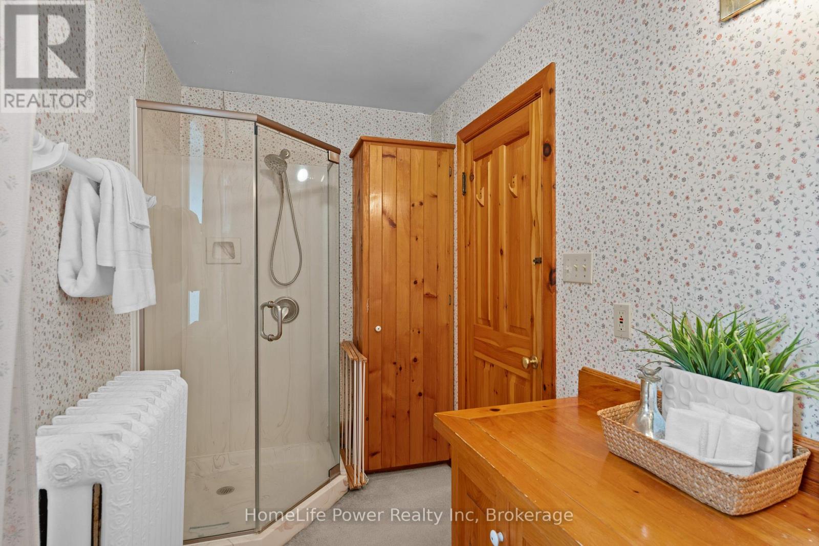 2 Alwington Avenue, Kingston (Central City East), Ontario  K7L 4R3 - Photo 32 - X12663804