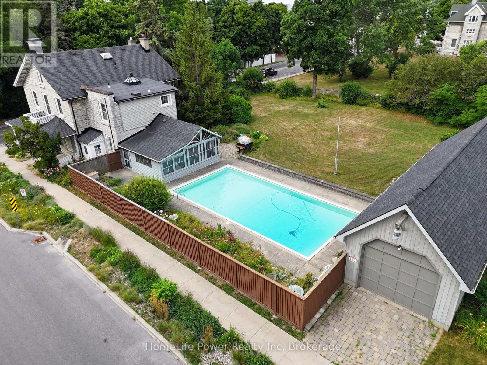 2 Alwington Avenue, Kingston (Central City East), Ontario  K7L 4R3 - Photo 46 - X12663804