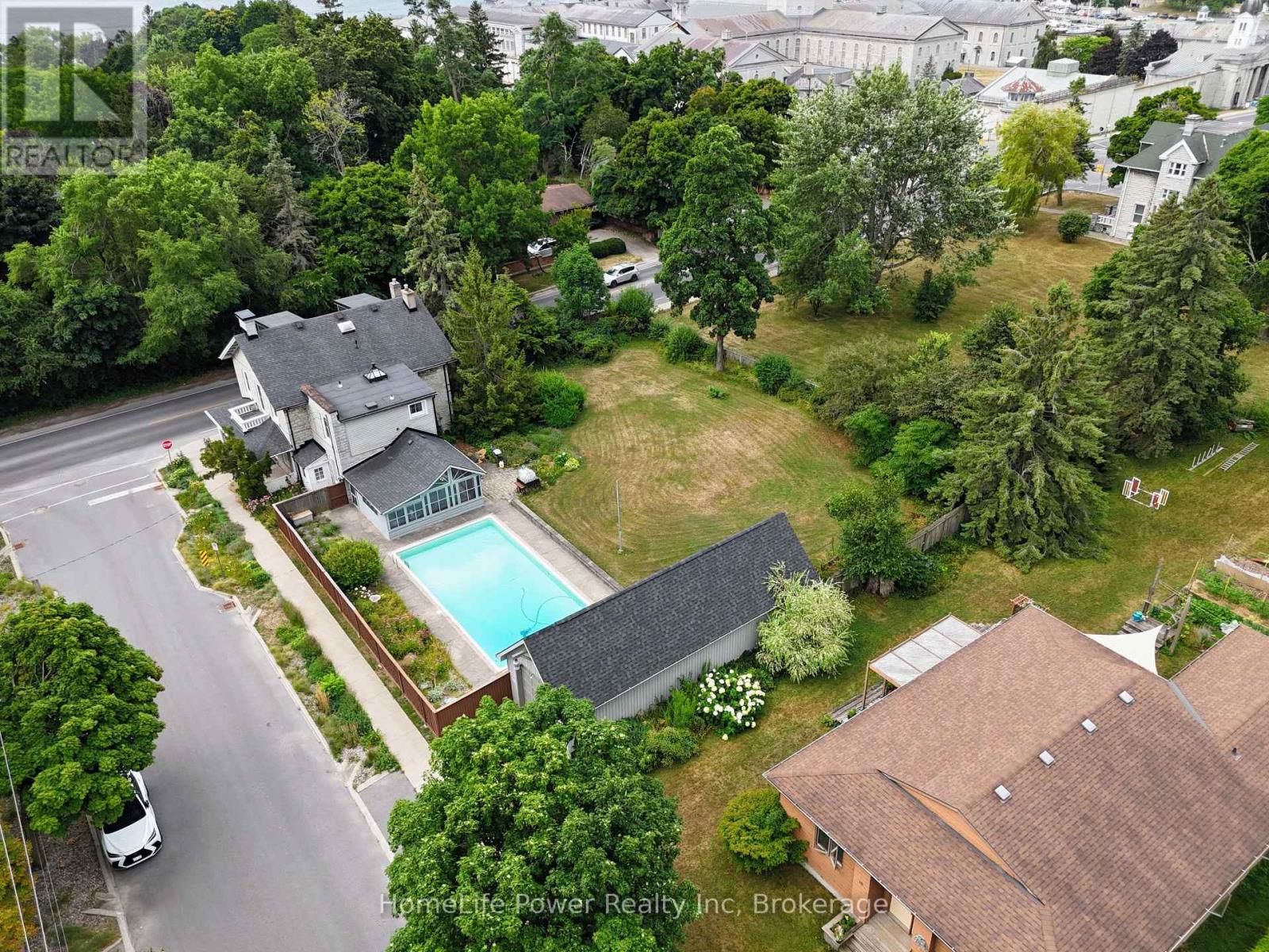 2 Alwington Avenue, Kingston (Central City East), Ontario  K7L 4R3 - Photo 47 - X12663804