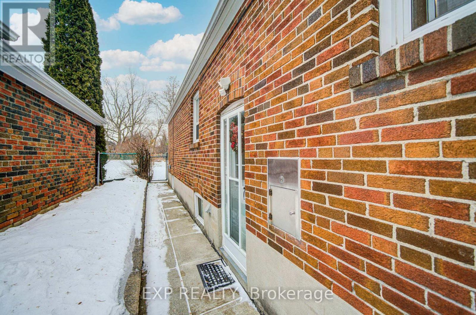 63 Midland Avenue, Toronto, Ontario  M1N 3Z8 - Photo 45 - E12663556