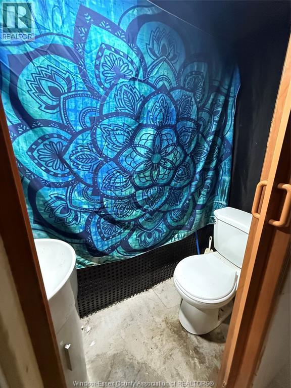 217 Campbell Avenue, Windsor, Ontario  N9B 2H1 - Photo 13 - 26000231