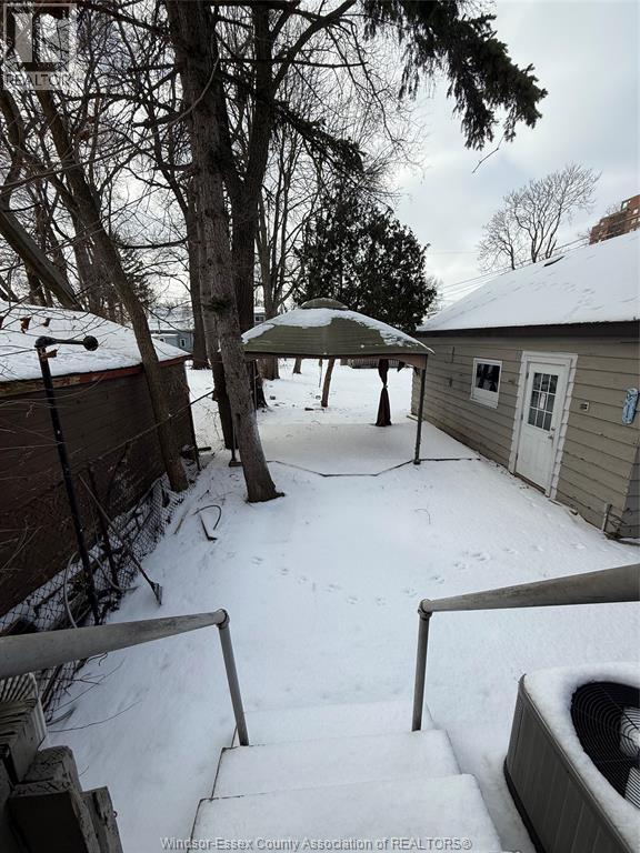 217 Campbell Avenue, Windsor, Ontario  N9B 2H1 - Photo 16 - 26000231