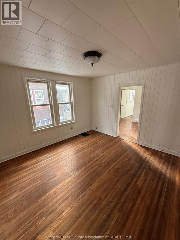 217 Campbell Avenue, Windsor, Ontario  N9B 2H1 - Photo 4 - 26000231