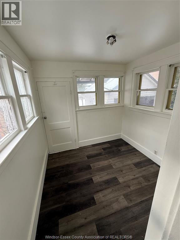 217 Campbell Avenue, Windsor, Ontario  N9B 2H1 - Photo 7 - 26000231