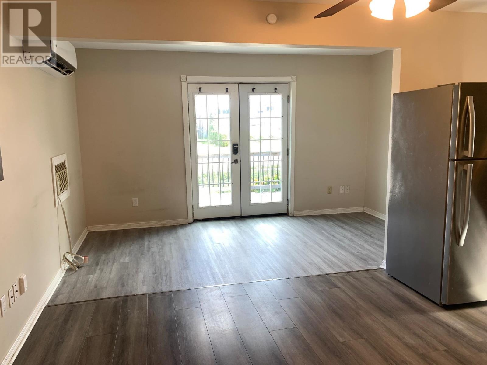 25 Elmwood Ave, Sault Ste. Marie, Ontario  P6B 4V6 - Photo 12 - SM252948