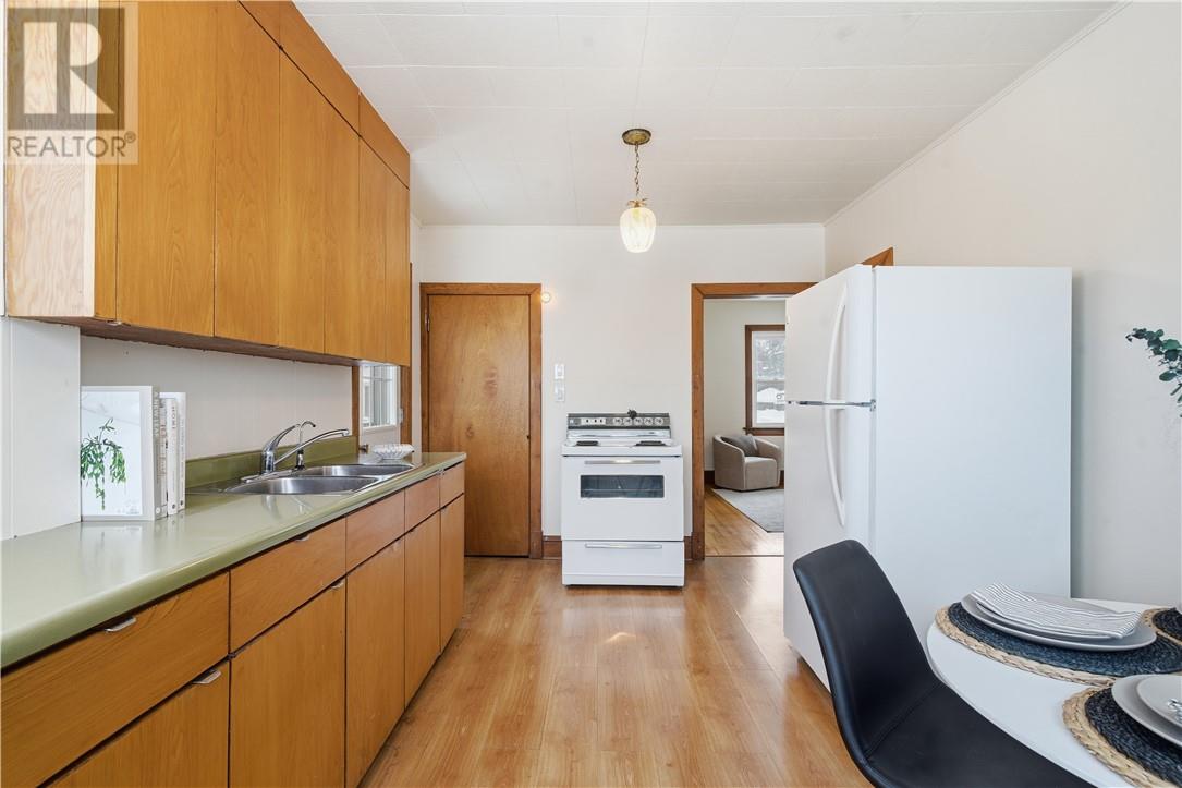 202 Eyre Street, Sudbury, Ontario  P3C 4B2 - Photo 10 - 2125974