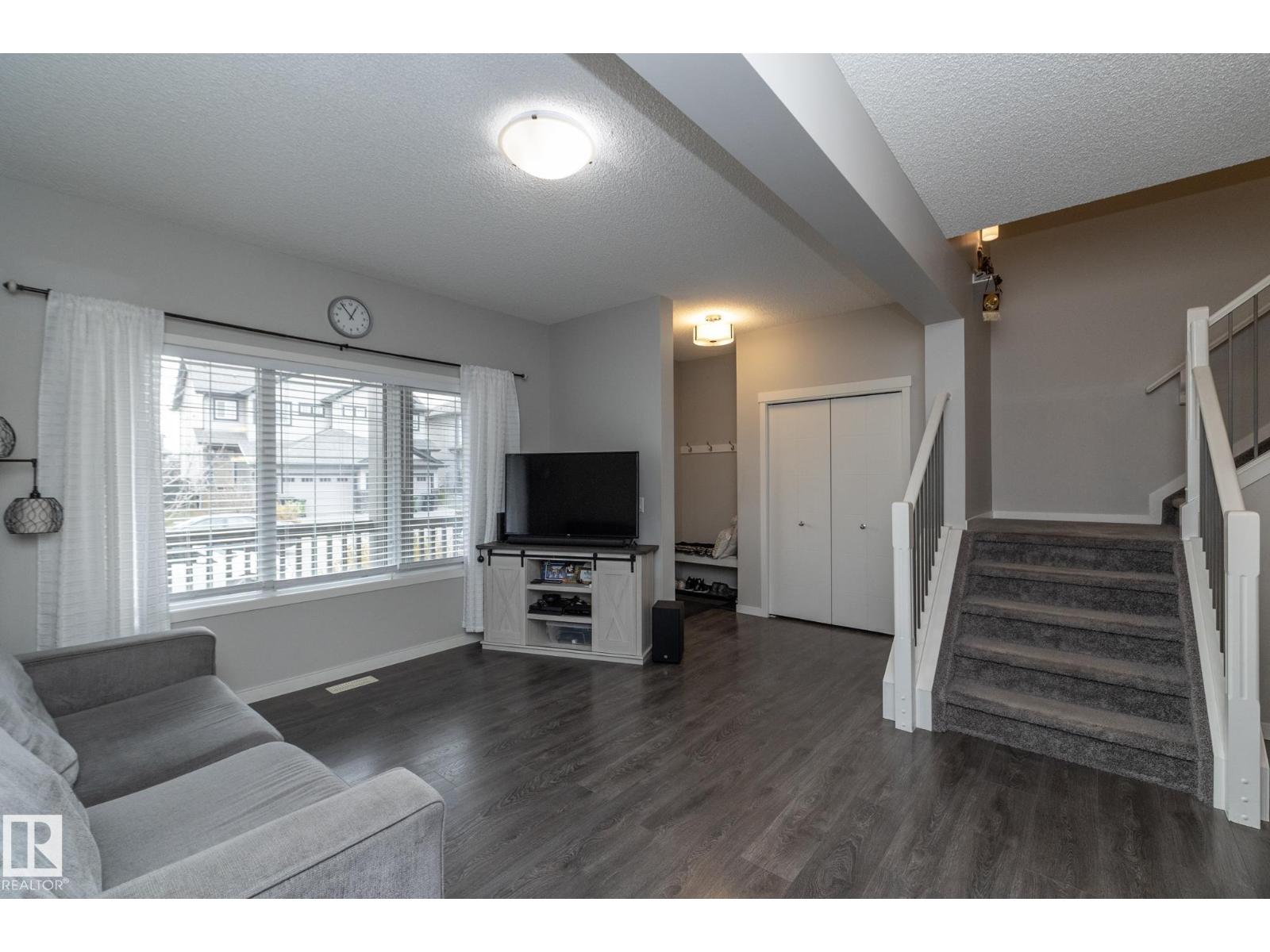 17147 49 St Nw, Edmonton, Alberta  T5Y 3P3 - Photo 6 - E4463531