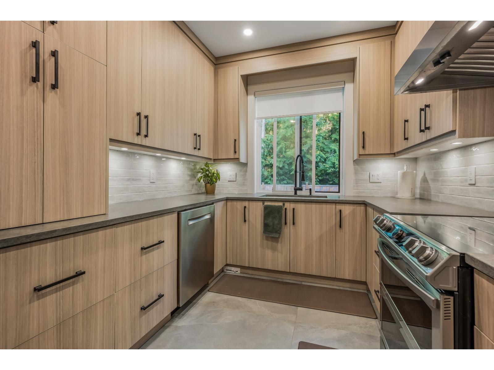 3278 198 Street, Langley, British Columbia  V3A 7L6 - Photo 14 - R3075956