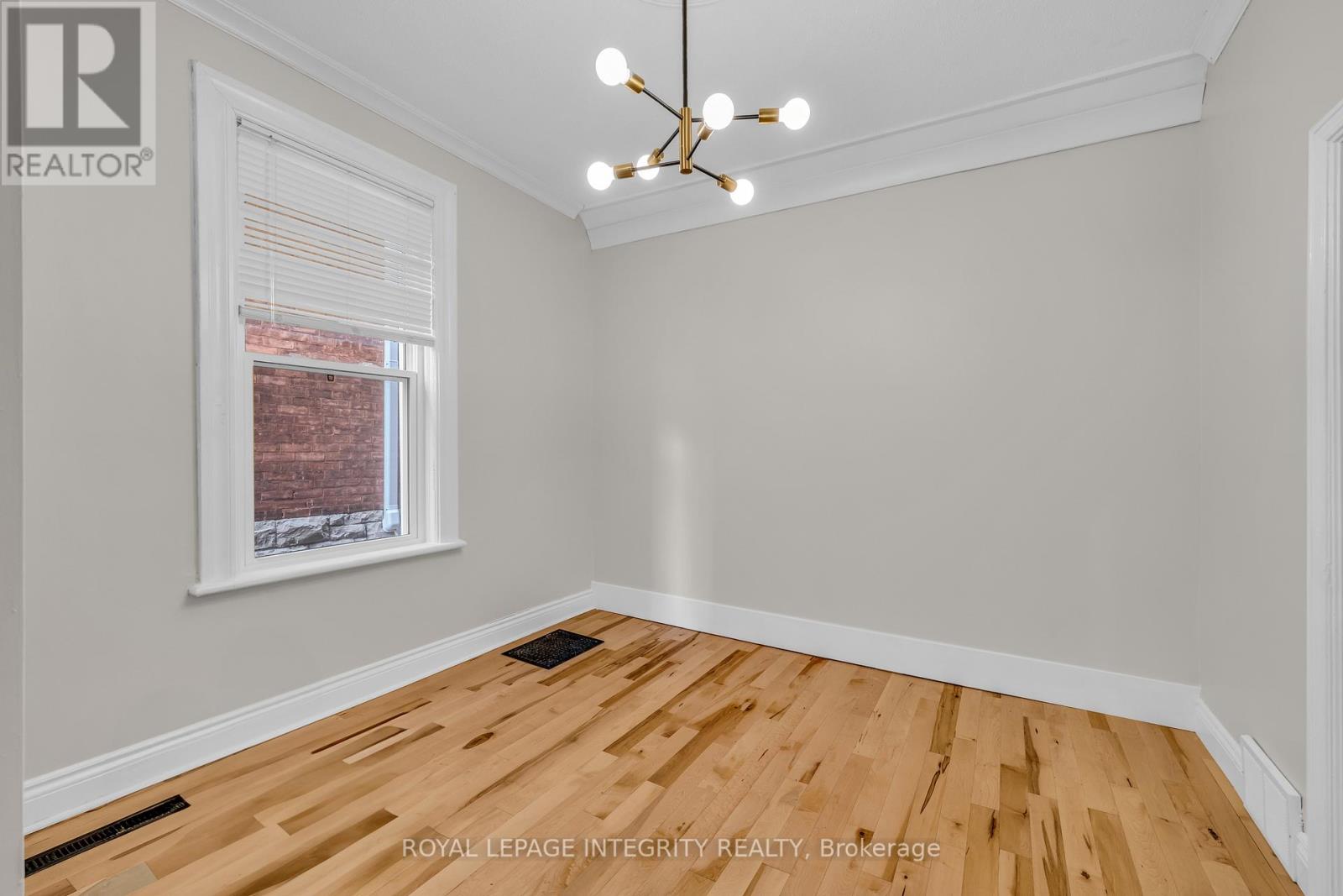 1 - 111 Spadina Avenue, Ottawa, Ontario K1Y 2B9 - Photo 12 - X12663786