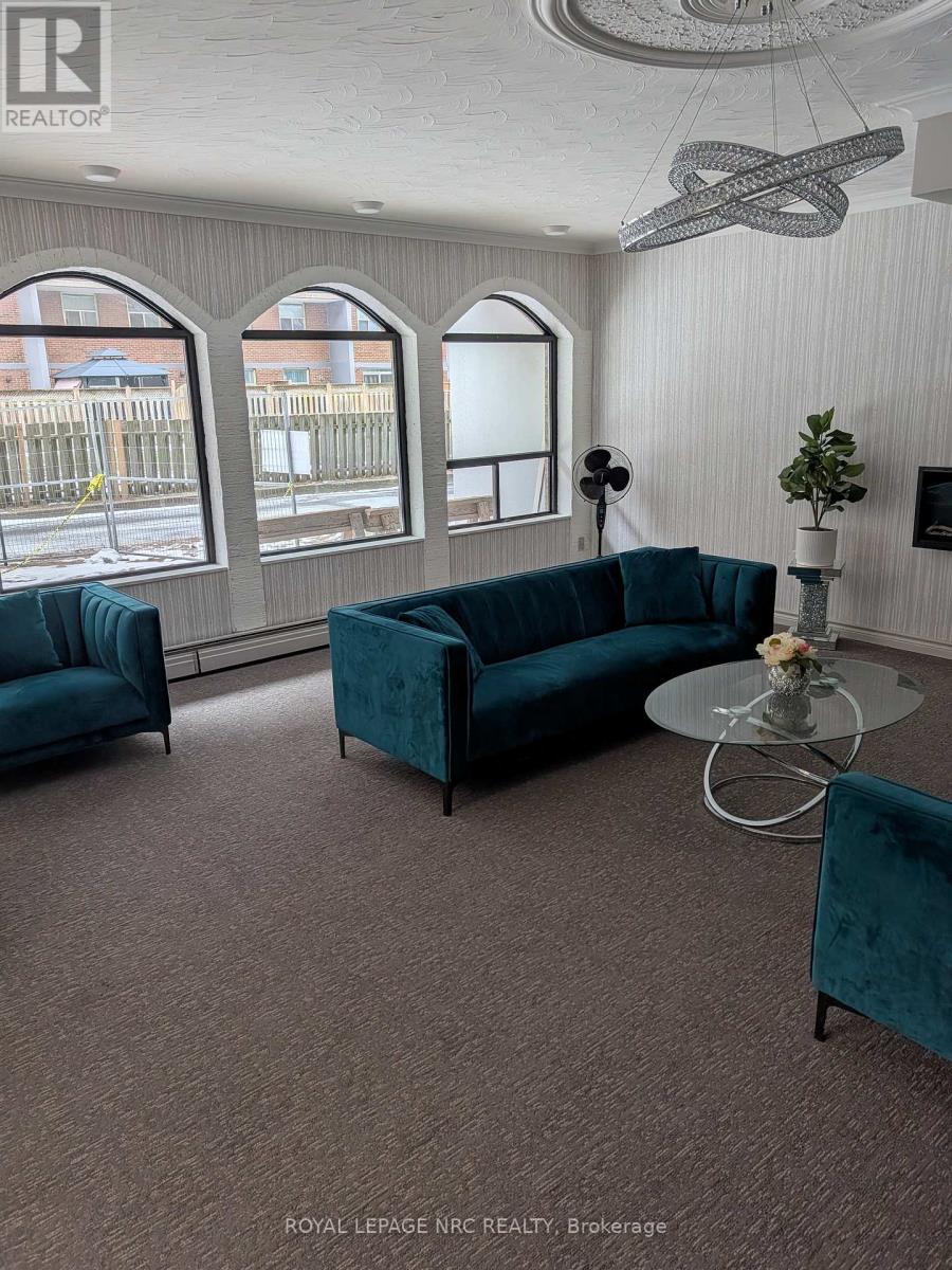 909 - 359 Geneva Street N, St. Catharines, Ontario  L2N 2G5 - Photo 3 - X12663800