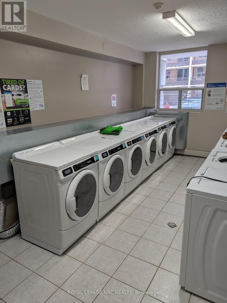 909 - 359 Geneva Street N, St. Catharines, Ontario  L2N 2G5 - Photo 5 - X12663800