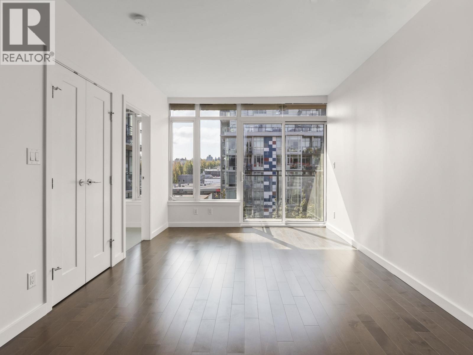 608 38 W 1st Avenue, Vancouver, British Columbia  V5Y 0K3 - Photo 2 - R3075946