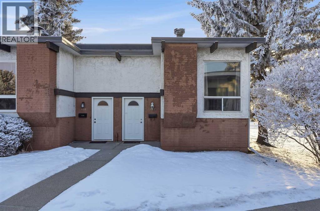107 Pinemont Bay NE, calgary, Alberta