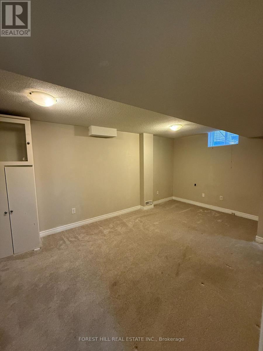 4 Ridgemore Crescent, Brampton, Ontario  L7A 2L6 - Photo 4 - W12539318