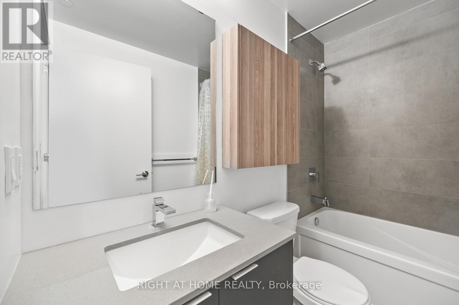 607 - 8 Tippett Road, Toronto, Ontario  M3H 0E7 - Photo 26 - C12663792