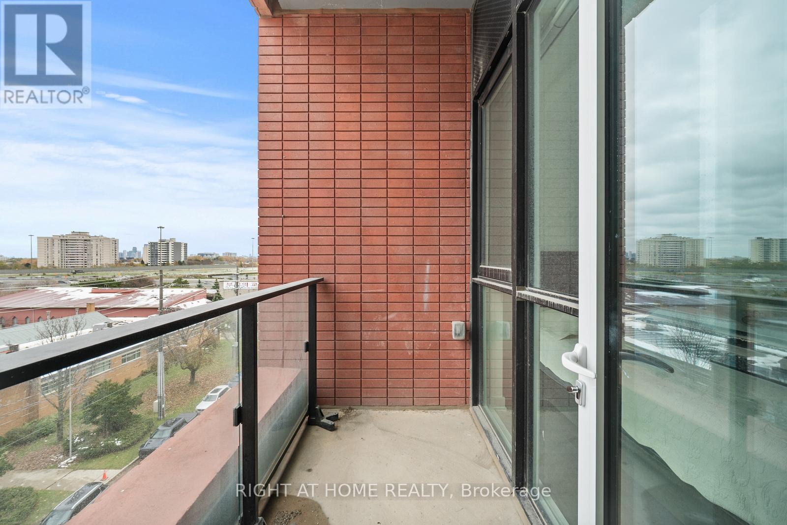 607 - 8 Tippett Road, Toronto, Ontario  M3H 0E7 - Photo 29 - C12663792