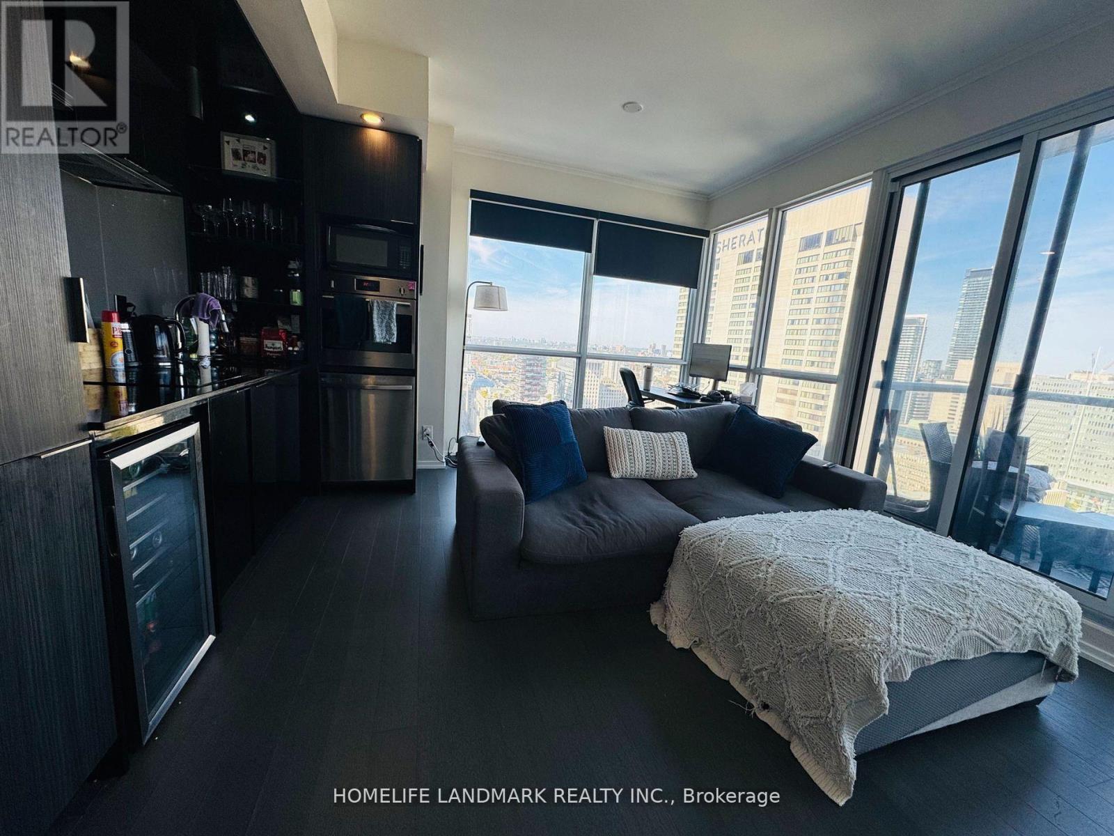 3215 - 70 Temperance Street, Toronto, Ontario  M5H 0B1 - Photo 7 - C12663814