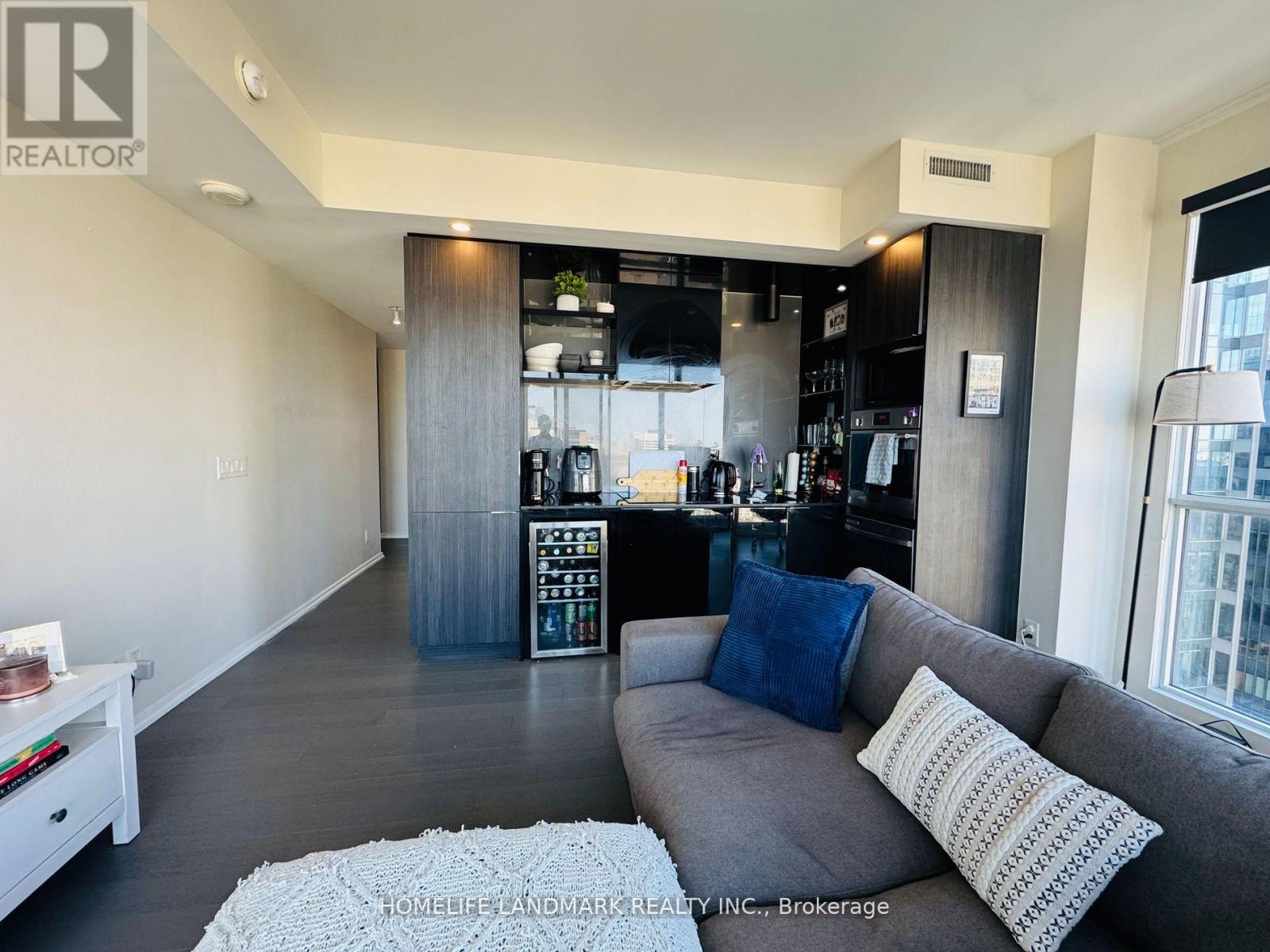 3215 - 70 Temperance Street, Toronto, Ontario  M5H 0B1 - Photo 8 - C12663814