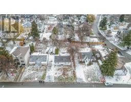 81 BROOKLAWN AVENUE, Toronto, Ontario