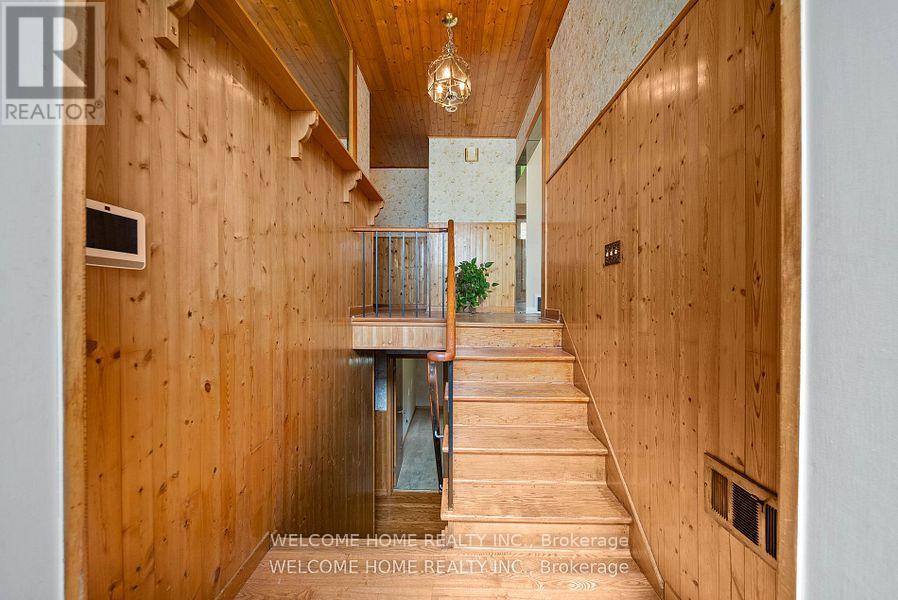 10 Pengelly Court, Toronto, Ontario  M1L 4L9 - Photo 3 - E12663816