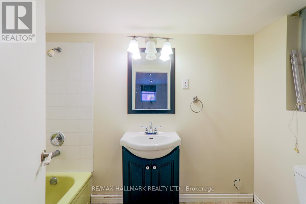 Lower - 18 Northview Avenue, Toronto, Ontario  M1N 1W1 - Photo 6 - E12663872