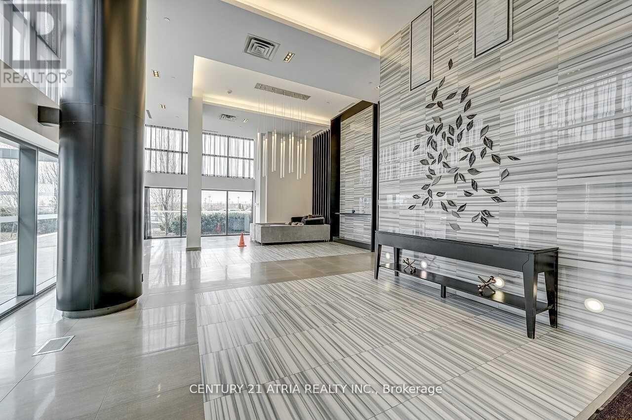 1111 - 55 Oneida Crescent, Richmond Hill, Ontario  L4B 4T9 - Photo 2 - N12663824