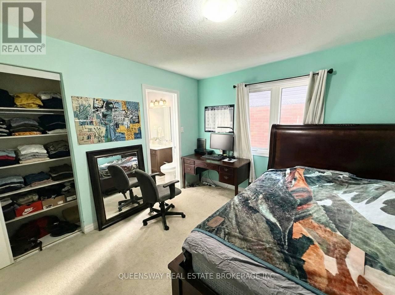 79 Bulmer Street N, Newmarket, Ontario  L3X 3K1 - Photo 4 - N12663846