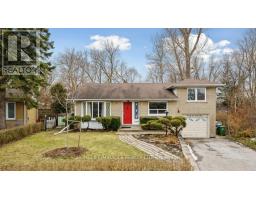 26 ANOLA PLACE, Toronto, Ontario