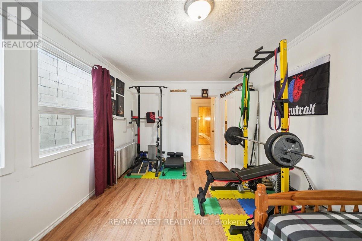 1281 Queen Street W, Toronto (South Parkdale), Ontario  M6K 1L6 - Photo 10 - W12659500