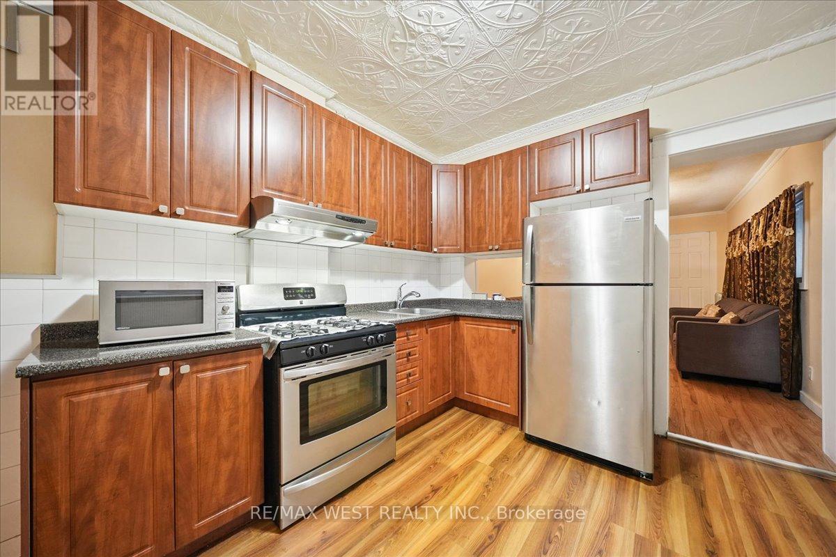 1281 Queen Street W, Toronto (South Parkdale), Ontario  M6K 1L6 - Photo 5 - W12659500