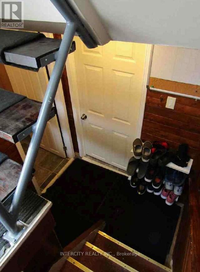 54 Sixteenth Street, Toronto, Ontario  M8V 3J8 - Photo 12 - W12657374