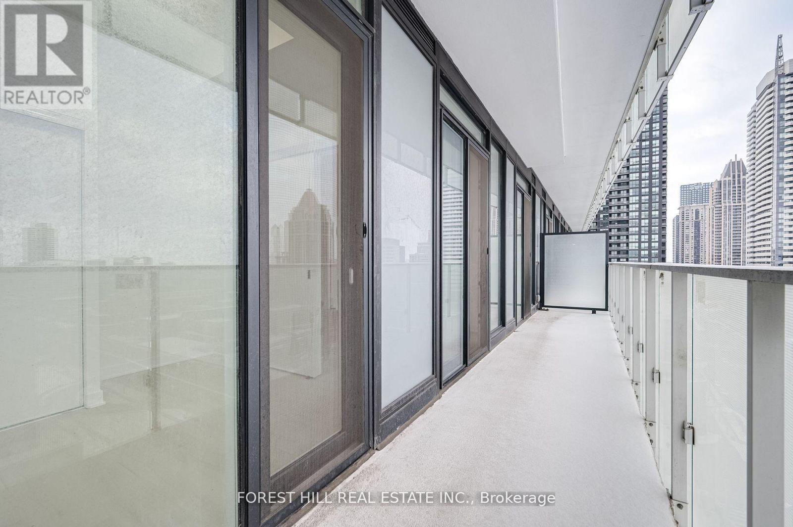 1201 - 3900 Confederation Parkway, Mississauga, Ontario  L5B 0M3 - Photo 18 - W12663790