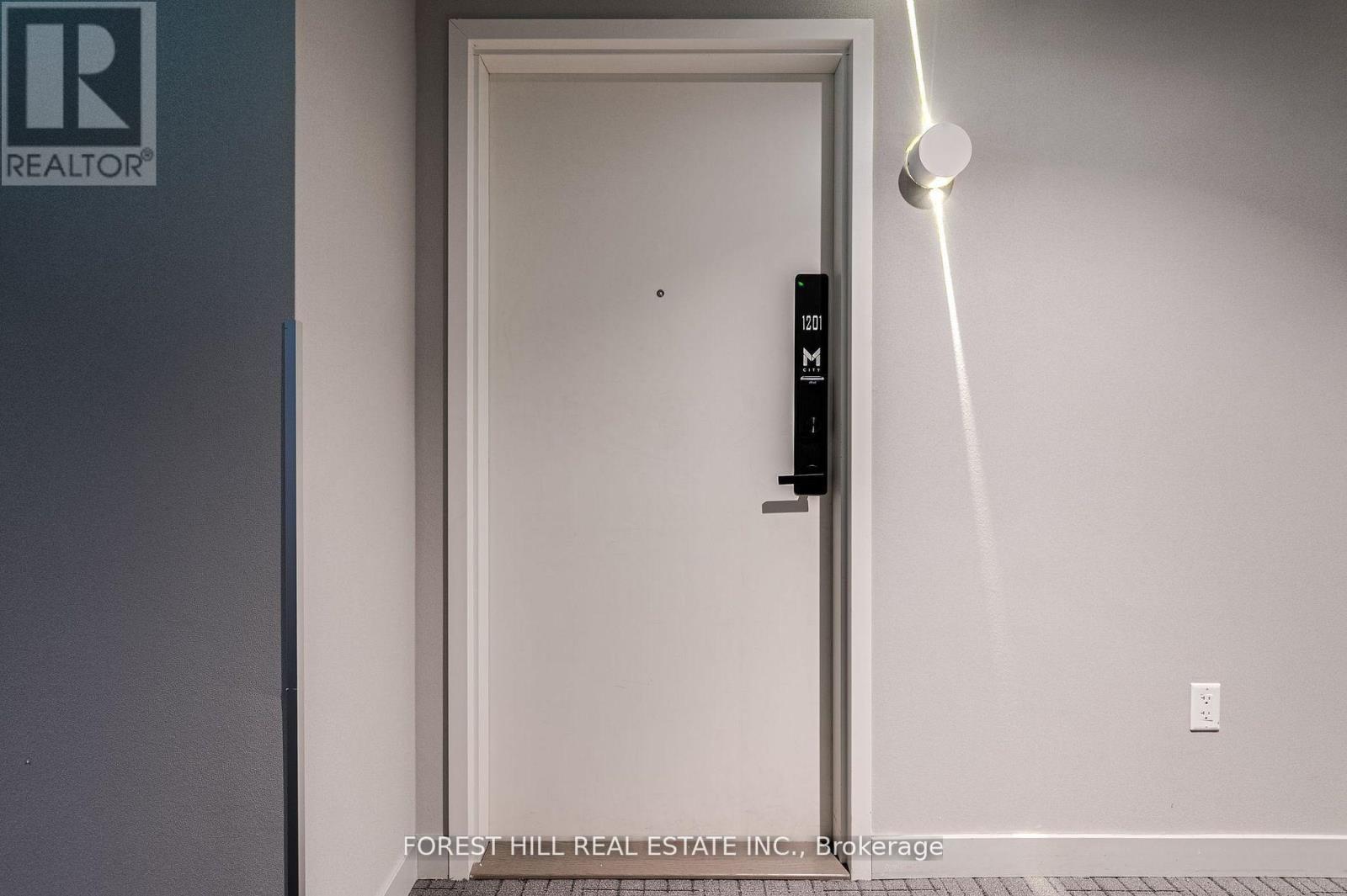 1201 - 3900 Confederation Parkway, Mississauga, Ontario  L5B 0M3 - Photo 19 - W12663790