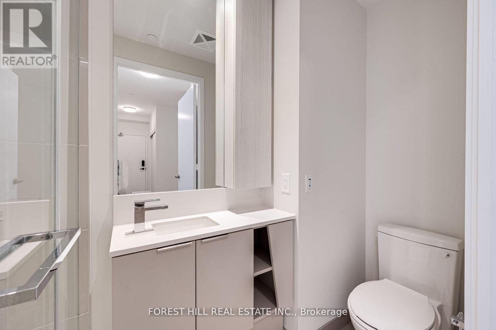 1201 - 3900 Confederation Parkway, Mississauga, Ontario  L5B 0M3 - Photo 4 - W12663790