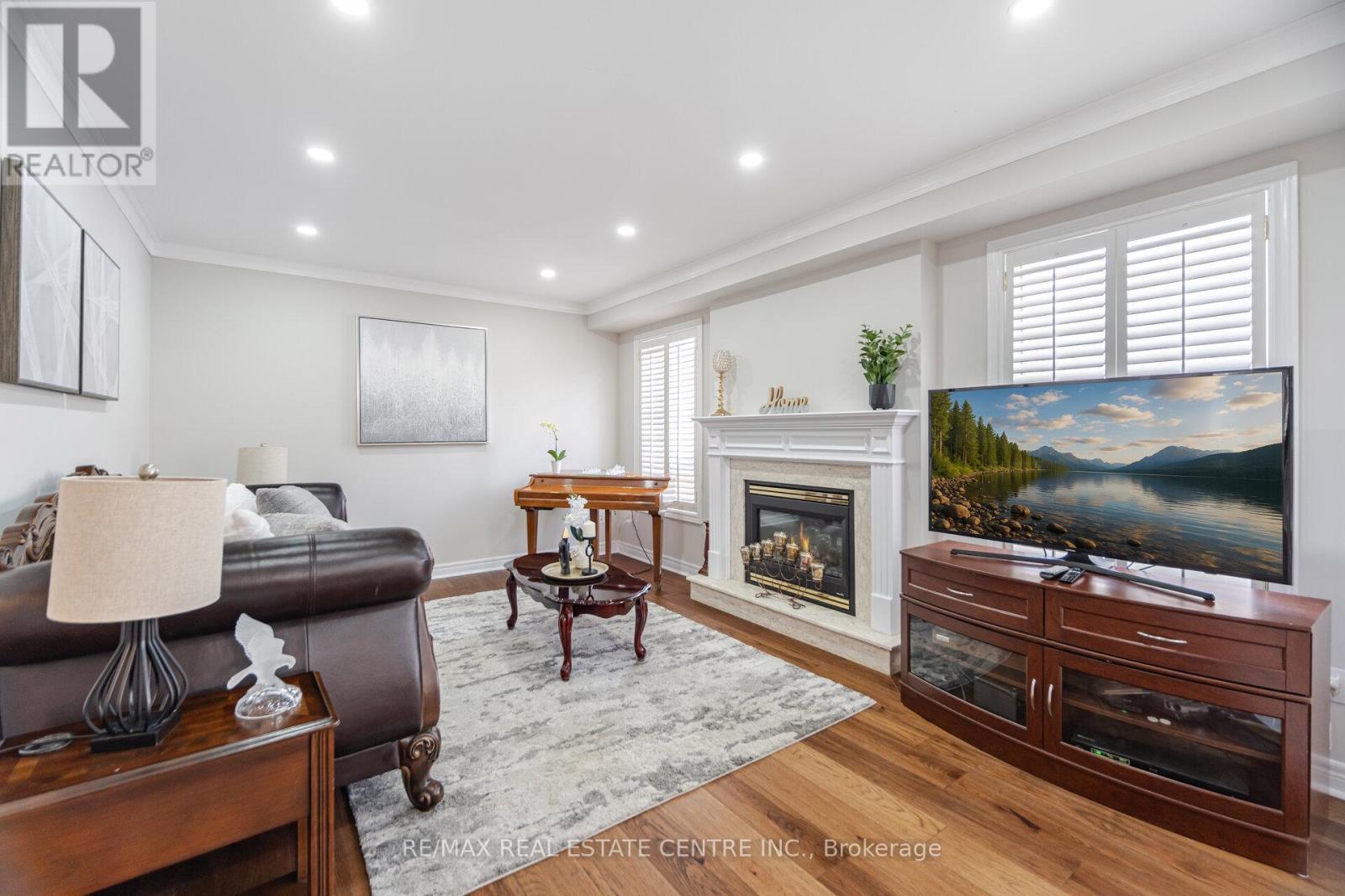 53 Wild Indigo Crescent, Brampton, Ontario  L6R 2K3 - Photo 19 - W12663820