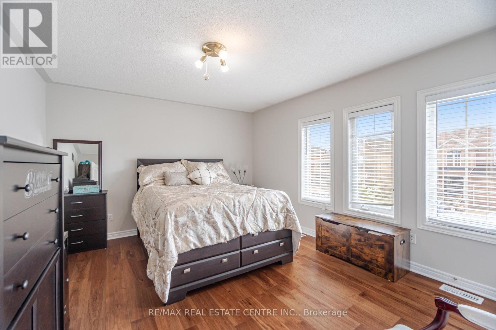 53 Wild Indigo Crescent, Brampton, Ontario  L6R 2K3 - Photo 34 - W12663820