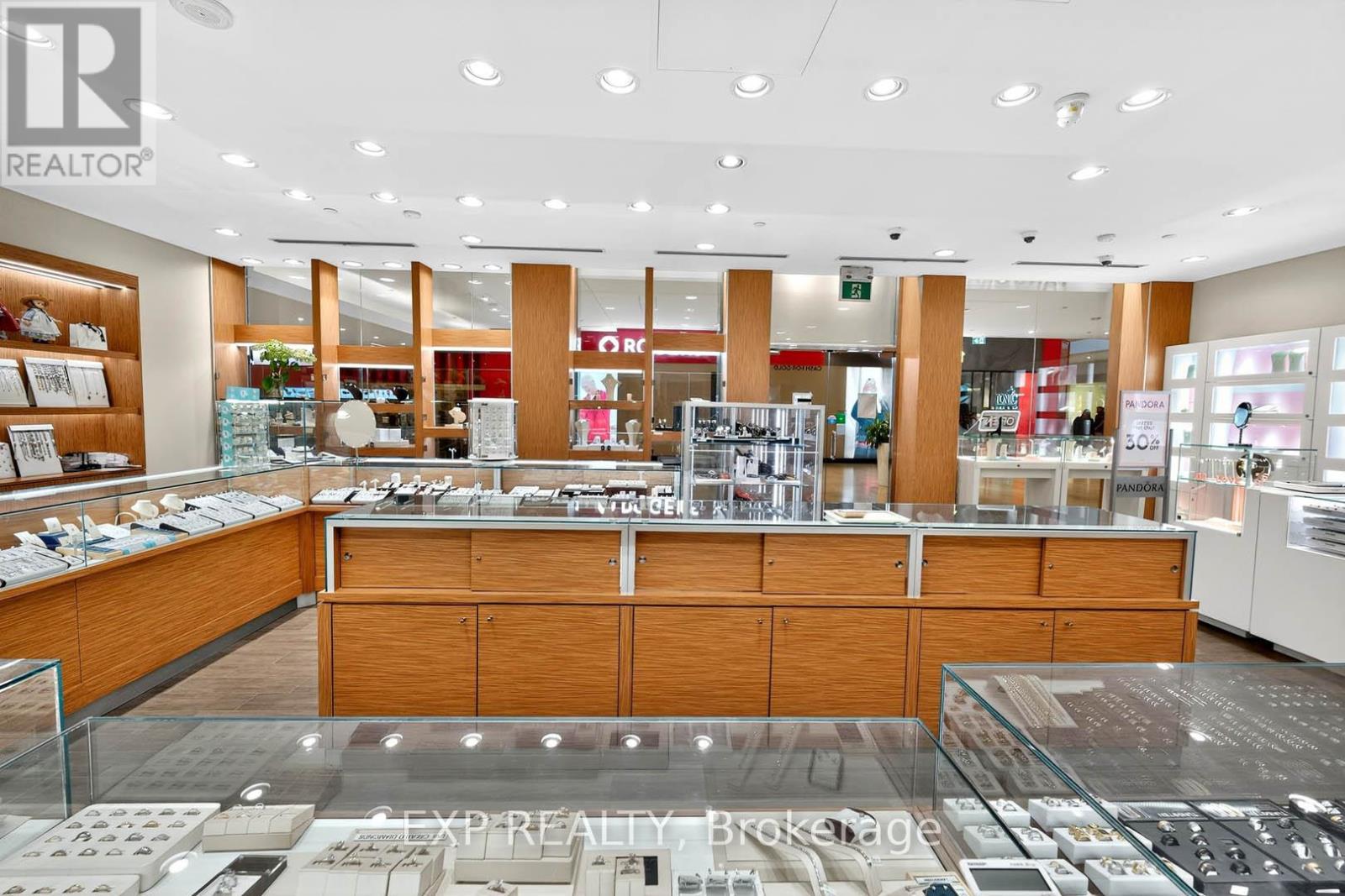 1-174 - 100 City Centre Drive, Mississauga, Ontario  L5B 2C9 - Photo 13 - W12663858