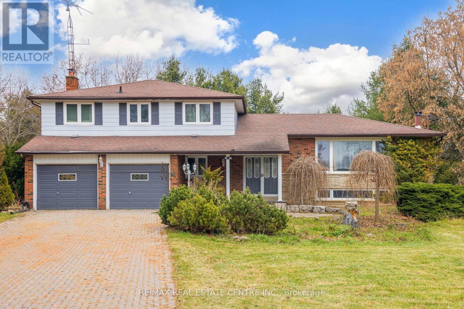 15095 Dixie Road, Caledon, Ontario  L7C 2N1 - Photo 2 - W12663864