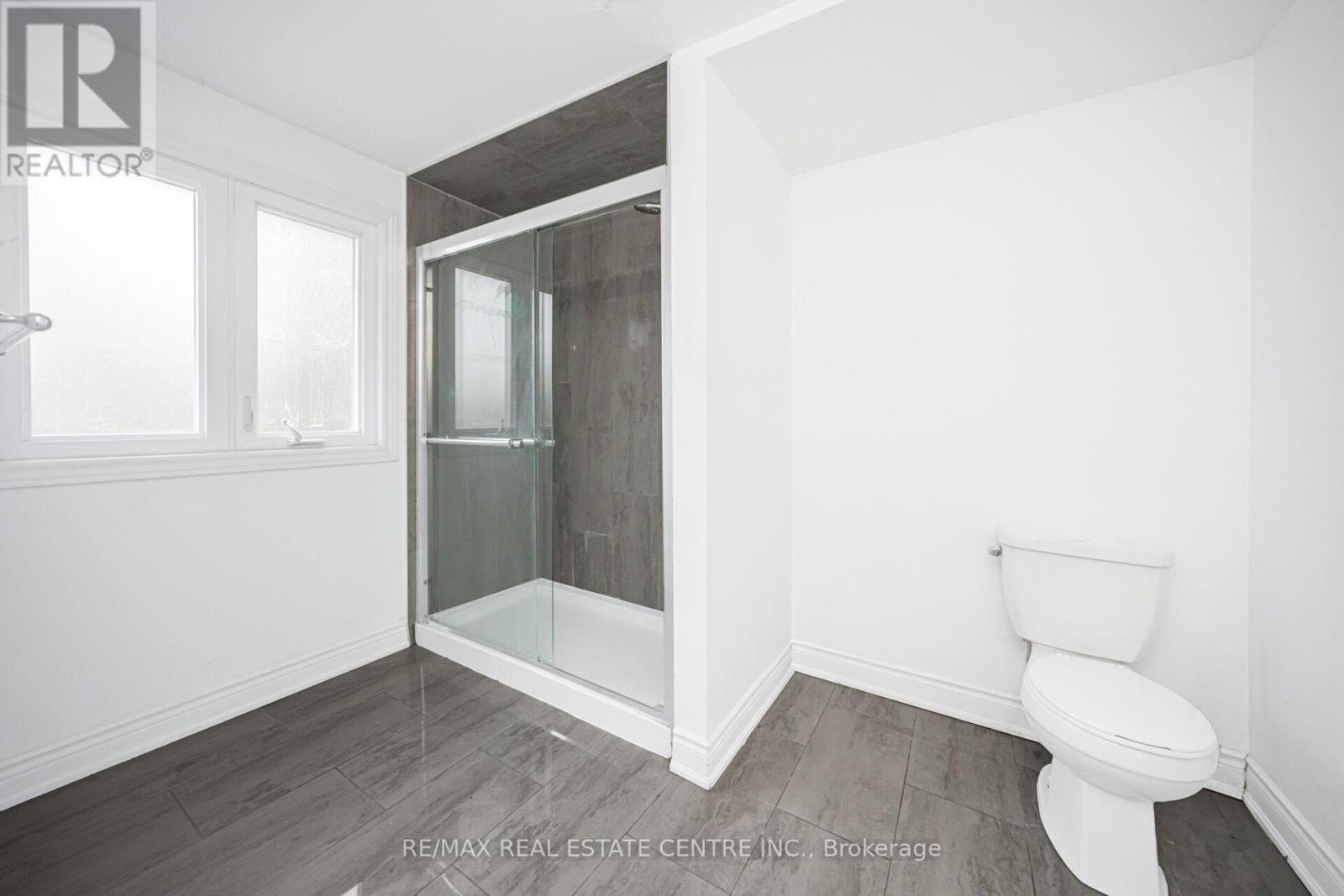 15095 Dixie Road, Caledon, Ontario  L7C 2N1 - Photo 24 - W12663864