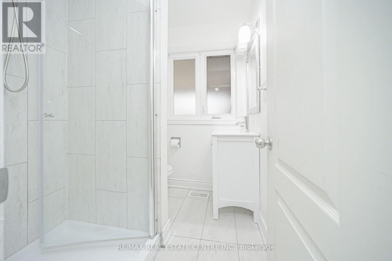 15095 Dixie Road, Caledon, Ontario  L7C 2N1 - Photo 32 - W12663864