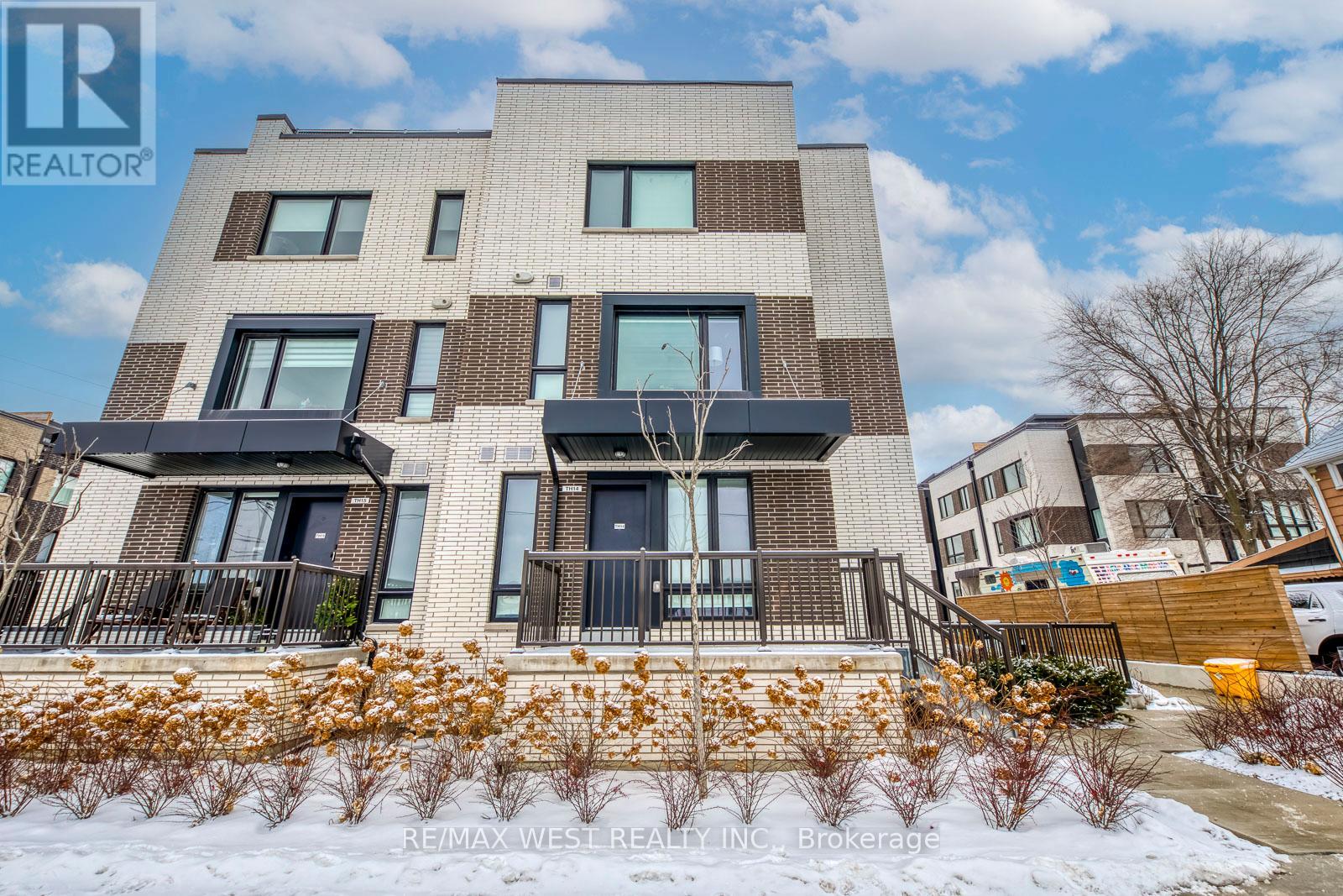 14 - 40 ED CLARK GARDENS BOULEVARD, Toronto, Ontario