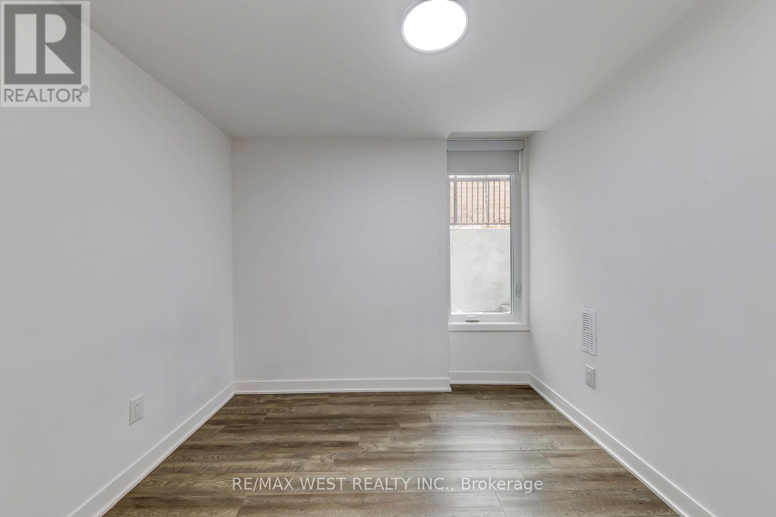 14 - 40 Ed Clark Gardens Boulevard, Toronto, Ontario  M6N 0B5 - Photo 24 - W12663874