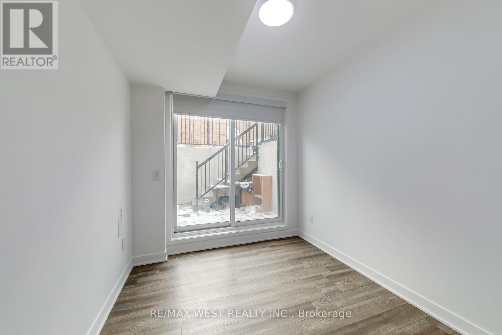 14 - 40 Ed Clark Gardens Boulevard, Toronto, Ontario  M6N 0B5 - Photo 27 - W12663874